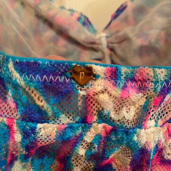 Victoria’s Secret Pink bralette - Picture 4 of 6